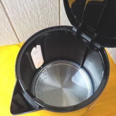 電気ケトル 0.8L KTK-08 コンパクトケトル ブラック 電気ポット ヒロコーポレーション 西岡店の画像
