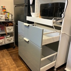 【軽トラ配送あり】 IKEA 食器棚　キッチン収納　10月28日〆切　【値段交渉承ります】の画像