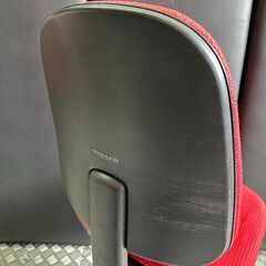 店頭引き渡し 中古 Okamura チェア 赤 キャスター付き 椅子 家具 Bの画像