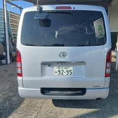 トヨタハイエース2008の画像