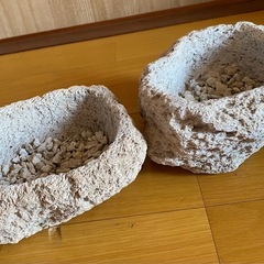軽石鉢2個セットの画像