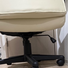 
オフィスチェアの画像