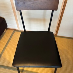 ダイニングセット(テーブル、椅子２脚)ナフコ製の画像