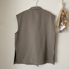 秋服ベストの画像