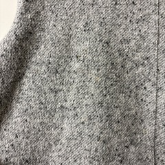 グレー　カットソーの画像