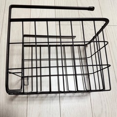 戸棚吊りワイヤーカゴの画像