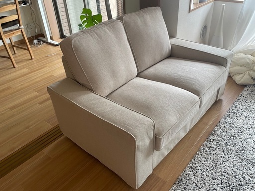 アウトレット KIVIK 2人掛けコンパクトソファ USED ライトベージュ