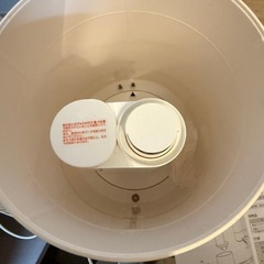 Three-up 上部給水式加湿器 HFT-1720 ホワイトの画像