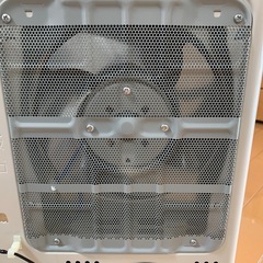 使用回数少　石油ファンヒーター　コロナ　2022製の画像