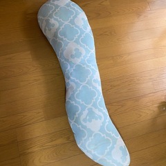 クッション3点、抱き枕1点セットの画像
