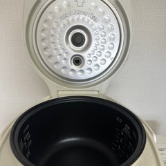 【受渡者決定済】タイガーマイコン炊飯ジャーの画像