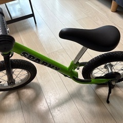 子ども　キックバイクの画像