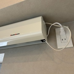 Theaterhouse プロジェクタースクリーン 100インチの画像