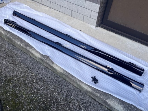 ホンダNbox JF5JF6 純正サイドステップ左右 新車外し