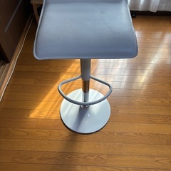 昇降式カウンターチェア 2脚セット の画像