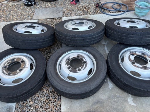 タイヤ6本セット