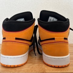 NIKE AIR JORDAN1 VIVID ORANGE
の画像