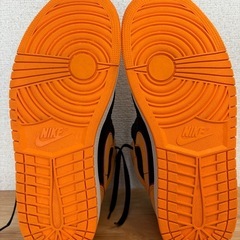 NIKE AIR JORDAN1 VIVID ORANGE
の画像