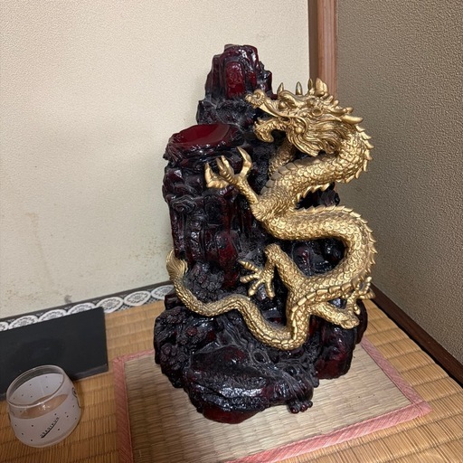  10/31終了！龍のお置物