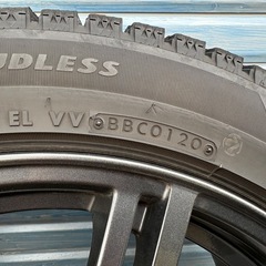 バルミナ　18インチアルミ　スタッドレス４本セット　235/45R18 VRX2 カムリの画像