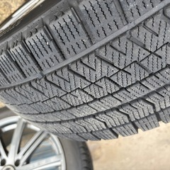 バルミナ　18インチアルミ　スタッドレス４本セット　235/45R18 VRX2 カムリの画像