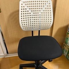ニトリ　オフィスチェア　椅子　イス　勉強机　キャスター デスクチェアの画像
