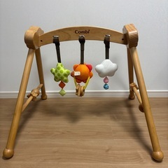 Combi ベビージム 木製の画像