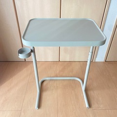 【IKEA】デスク&【ニトリ】チェアの画像