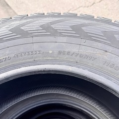 ※お話中※ 
265 / 70 r 17 スタッドレス ヨコハマタイヤ 23年製　程度上　　　　　の画像