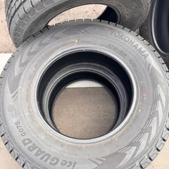 ※お話中※ 
265 / 70 r 17 スタッドレス ヨコハマタイヤ 23年製　程度上　　　　　の画像
