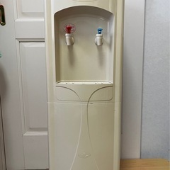 ウォーターサーバー&ボトルセットの画像