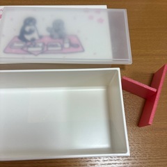 Suicaペンギンのお弁当箱の画像