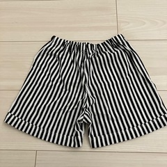 短パン　ショートパンツの画像