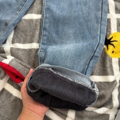 マタニティ用デニムパンツ（お腹まわりがリブ素材になっているタイプ）の画像