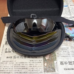 スポーツサングラスの画像