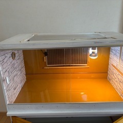 爬虫類用手作りケージの画像