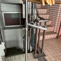 ハンガーラックの画像