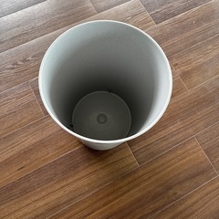 ゴミ箱の画像