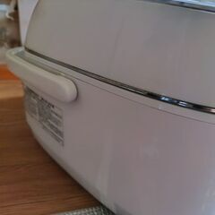 ZOJIRUSHI圧力IH炊飯ジャー　1.8L   NW-JS18　ホワイトの画像