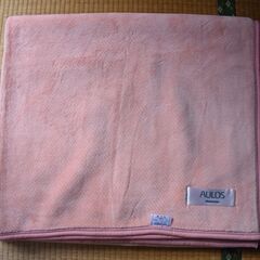 日本製毛布３枚と西川の毛布　未使用品の画像