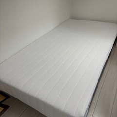 シングルベッドの画像