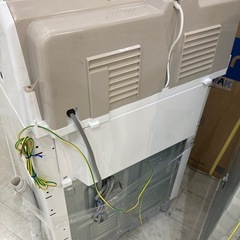 取りに来れる方限定！SHARPの縦型洗濯乾燥機です！の画像