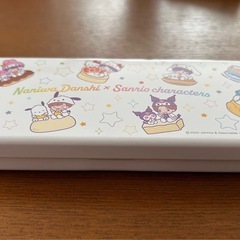 【美品】なにわ男子×サンリオの筆箱の画像