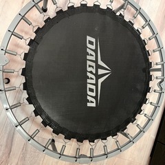 DABADA（ダバダ）の折りたたみ式トランポリンの画像