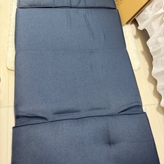 ソファーベッドの画像