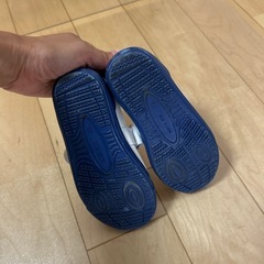 トミカ　上履きの画像