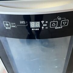 knチヨダ ワインセラー 収納 ブラック vialegre ビアレグレ　vt-wc12a-bk　飲みかけのワインも保存できる縦置き収納 （ボトル保管：横置１２本または横置８本＆縦置き4本）の画像