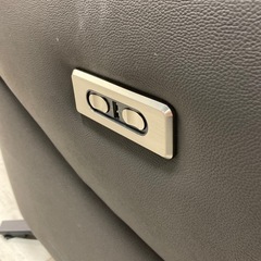 取りに来れる方限定！ニトリのリクライニングソファーです！の画像