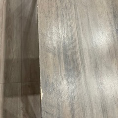 ダイニングテーブル(グレー木目調)の画像