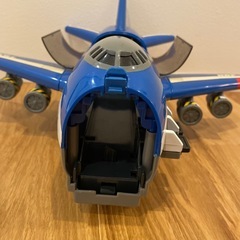 ジャンク品　トミカ　ハイパーブルーポリス　飛行機　おもちゃの画像